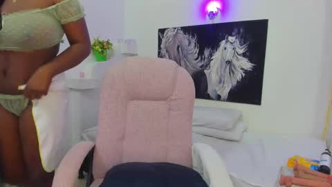 ebony_katterin online show from March 2025 07:36:01 PM