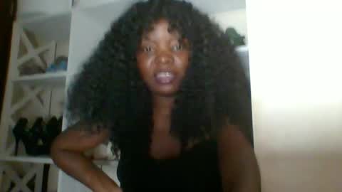 Snapshot of ebony_malkia chatting on December 2025 08:17:01 PM Malikia online show from December 2025 08:17:01 PM