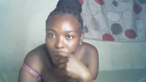Snapshot of ebony_phoenix12 chatting on October 2025 12:58:01 AM ebony_phoenix12 online show from October 2025 12:58:01 AM