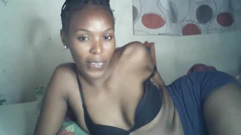 Snapshot of ebony_phoenix12 chatting on November 2025 09:41:02 PM ebony_phoenix12 online show from November 2025 09:41:02 PM