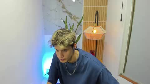 el_flakitoo_ online show from October 2025 02:51:02 AM