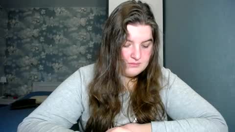 Elanis online show from December 2024 10:17:01 AM
