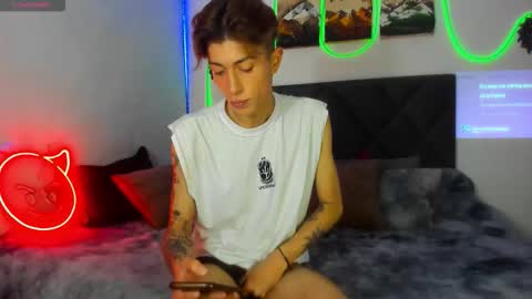 eliann_adam online show from September 2025 07:33:02 AM