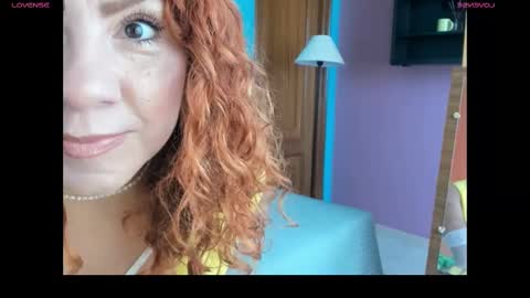 Snapshot of elif__girasol chatting on February 2025 10:26:01 AM elifgirasol online show from February 2025 10:26:01 AM