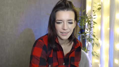 Elina online show from December 2024 12:00:01 AM