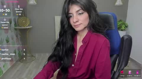 E L I S S A online show from December 2024 10:44:02 PM