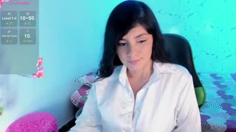 E L I S S A online show from September 2025 02:36:02 AM