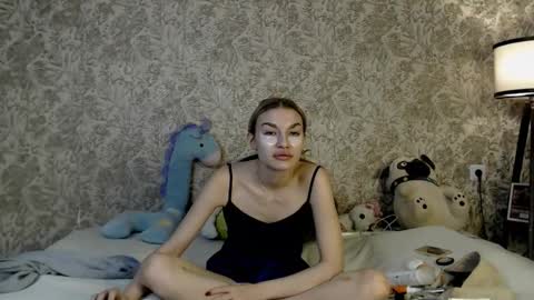 Snapshot of ellamilla chatting on November 2025 04:35:01 AM ellamilla online show from November 2025 04:35:01 AM