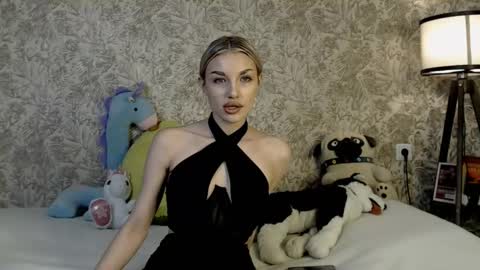 Snapshot of ellamilla chatting on November 2025 10:25:01 AM ellamilla online show from November 2025 10:25:01 AM