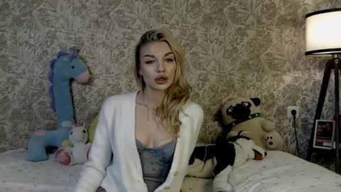 Snapshot of ellamilla chatting on November 2025 10:58:01 AM ellamilla online show from November 2025 10:58:01 AM