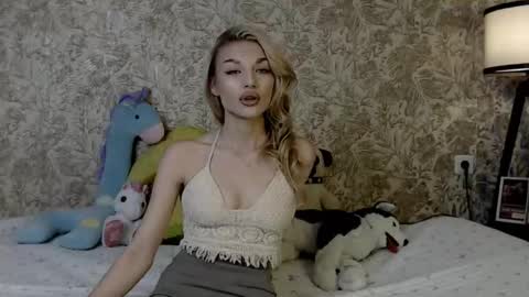 Snapshot of ellamilla chatting on November 2025 10:48:01 AM ellamilla online show from November 2025 10:48:01 AM