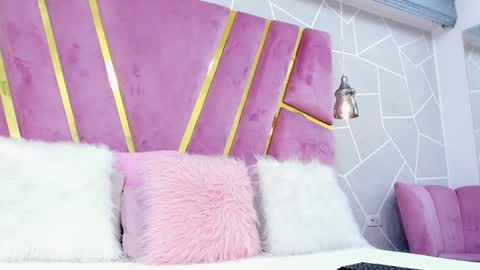 Miss Elena online show from February 2025 09:10:01 PM