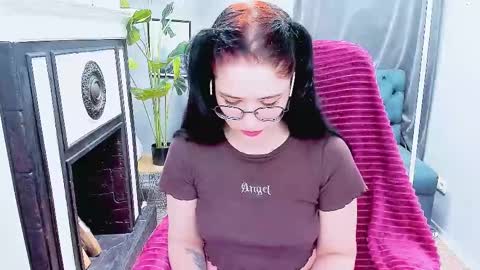 ellie_magic online show from March 2025 05:38:01 PM