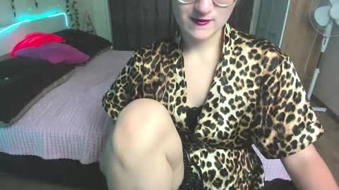 Elsa  online show from December 2024 03:19:01 AM
