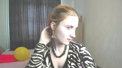 Elsa  online show from February 2025 03:54:01 AM
