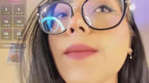 Ema online show from December 2025 08:47:02 PM