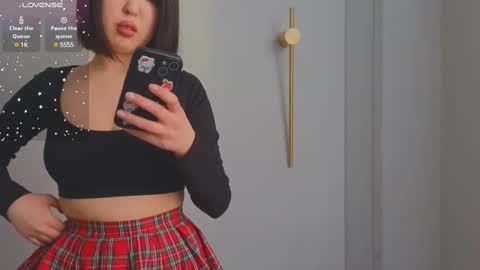 Emili online show from February 2025 09:31:02 AM