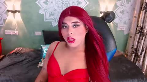 Emili roux online show from January 2025 01:03:01 PM