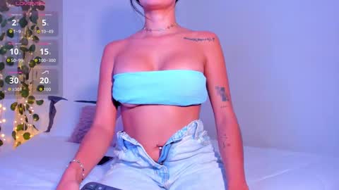 emilly online show from October 2025 02:52:01 PM