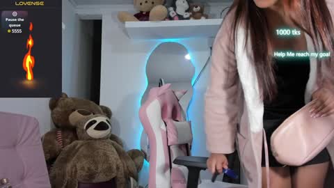 emily_palmeer online show from December 2024 09:50:02 AM