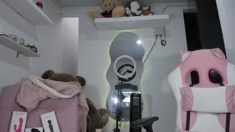 emily_palmeer online show from December 2024 12:12:02 PM
