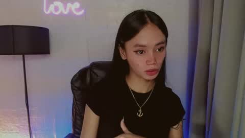 emily_sexyslut online show from December 2024 06:56:02 PM