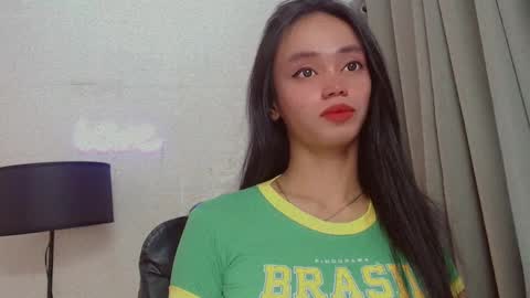 emily_sexyslut online show from January 2025 04:59:01 PM
