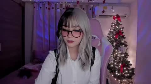EMILY online show from December 2024 06:17:02 AM