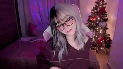 EMILY online show from January 2025 04:38:01 AM