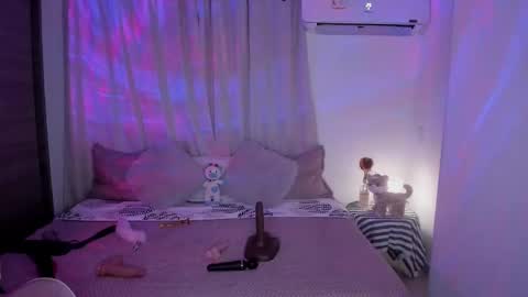 EMILY online show from January 2025 05:08:02 AM