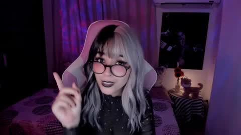 EMILY online show from January 2025 08:08:01 AM