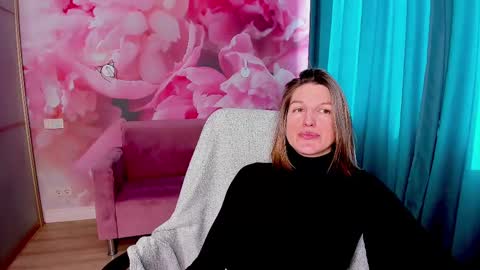 EmilyWalkers online show from February 2025 07:54:02 AM