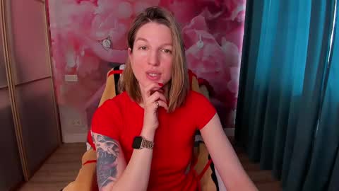 EmilyWalkers online show from February 2025 08:09:02 AM
