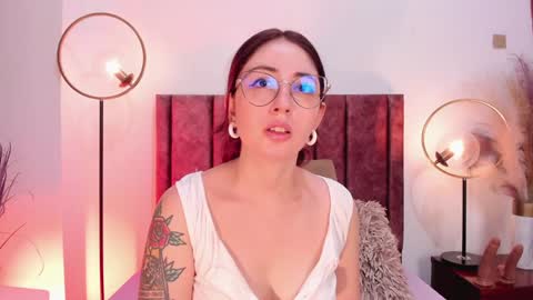 Emilyy Watson online show from January 2025 11:41:01 AM