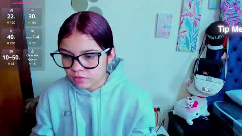 Snapshot of emma_boo_ chatting on December 2025 07:40:02 PM emma_boo_ online show from December 2025 07:40:02 PM