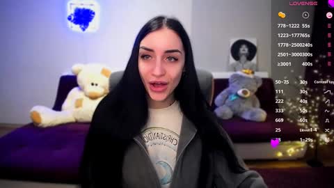 Emma online show from December 2024 10:27:01 AM