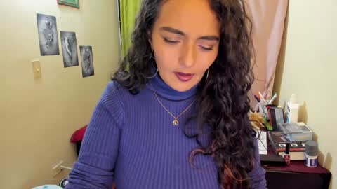 Snapshot of emma_luxy chatting on December 2024 07:01:01 AM emma luxy online show from December 2024 07:01:01 AM