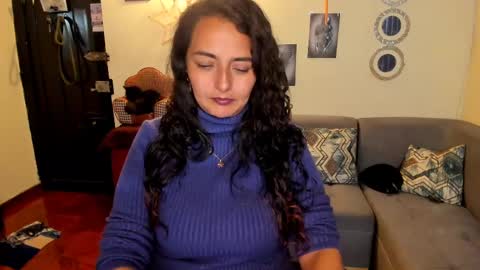 Snapshot of emma_luxy chatting on March 2025 01:12:01 AM emma luxy online show from March 2025 01:12:01 AM