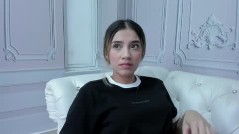 Snapshot of emma_torres18 chatting on December 2024 07:38:02 PM EMMA online show from December 2024 07:38:02 PM