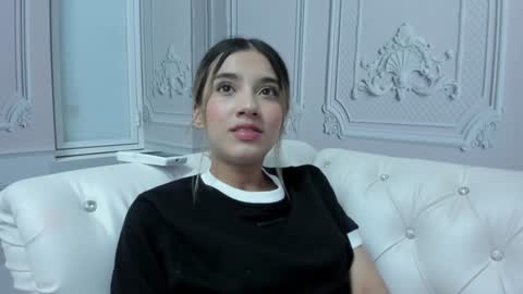 Snapshot of emma_torres18 chatting on December 2024 10:45:01 PM EMMA online show from December 2024 10:45:01 PM