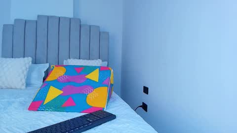 Snapshot of emma_trix chatting on November 2025 11:55:02 AM Emma online show from November 2025 11:55:02 AM