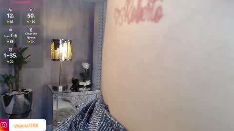 zoe  online show from March 2025 08:32:01 PM