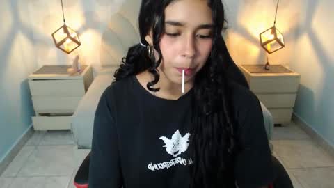 Snapshot of emmacooper2 chatting on November 2025 09:24:02 PM online show from November 2025 09:24:02 PM