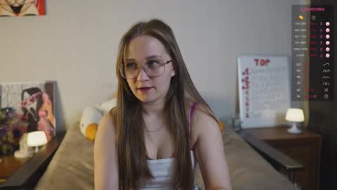 Snapshot of emmatiny chatting on November 2025 04:51:01 PM Mia online show from November 2025 04:51:01 PM