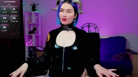 Emmy Bright     50  online show from December 2024 12:52:01 AM