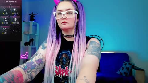 Emmy Bright     50  online show from December 2024 04:03:02 AM