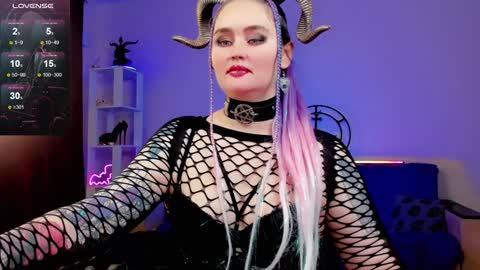 Emmy Bright     50  online show from December 2024 03:21:02 AM
