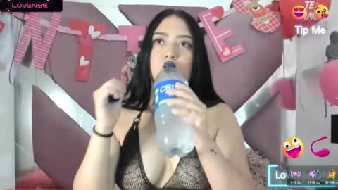 emmymiller1 online show from March 2025 08:27:02 PM