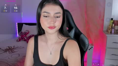 Snapshot of esmeralda_colllins chatting on November 2025 07:01:02 PM Esmeralda online show from November 2025 07:01:02 PM