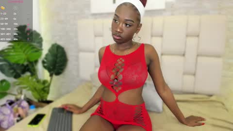 Snapshot of estefanyy_ chatting on February 2025 11:33:01 AM estefany online show from February 2025 11:33:01 AM